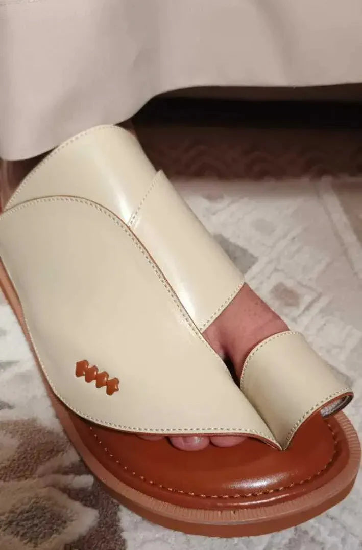 أفضل خامات الحذاء الشرقي الرجالي المناسبة للأجواء الحارة في السعودية