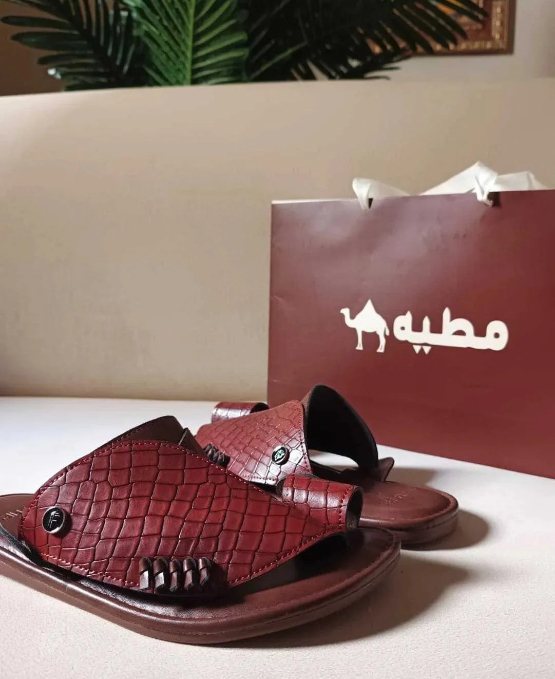 نعال شرقي جلد تمساح عودي