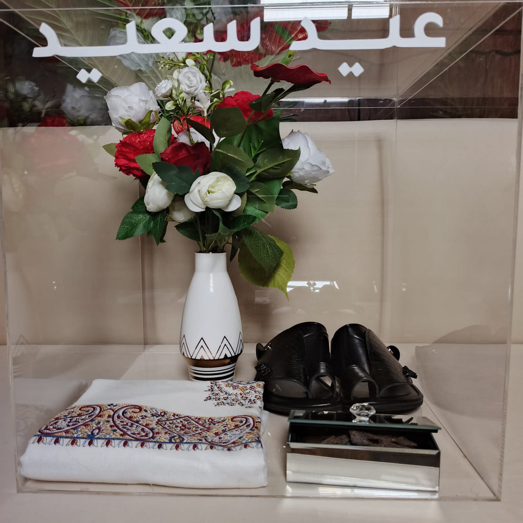 بوكس هدية مطيه ورد أحمر وأبيض