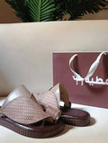 حذاء شرقي للمناسبات