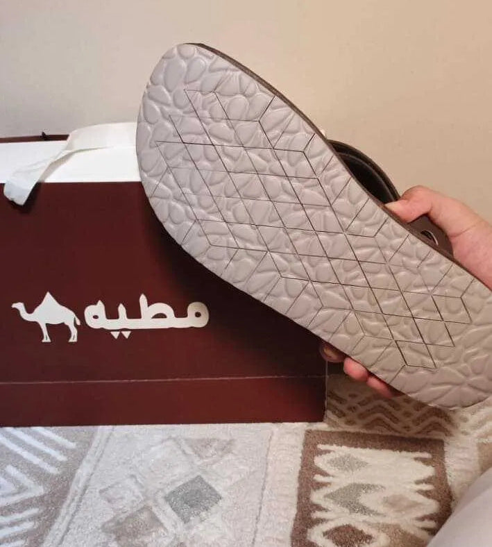 نعل شرقي مريح للمشي